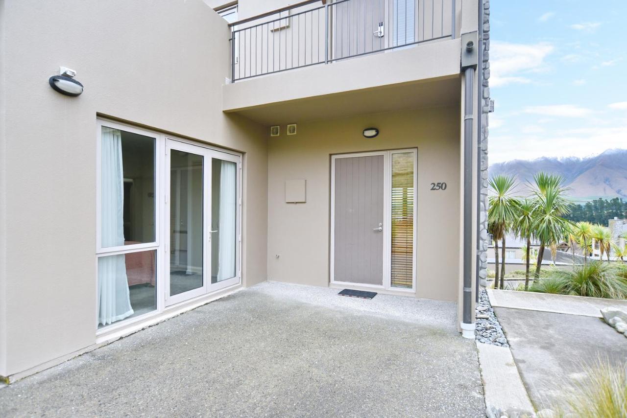 High Country Villa 250 - Terrace Downs Windwhistle المظهر الخارجي الصورة